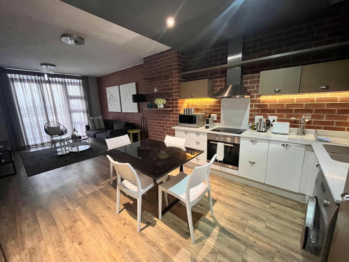 The Vantage Serviced Collection Apartment *