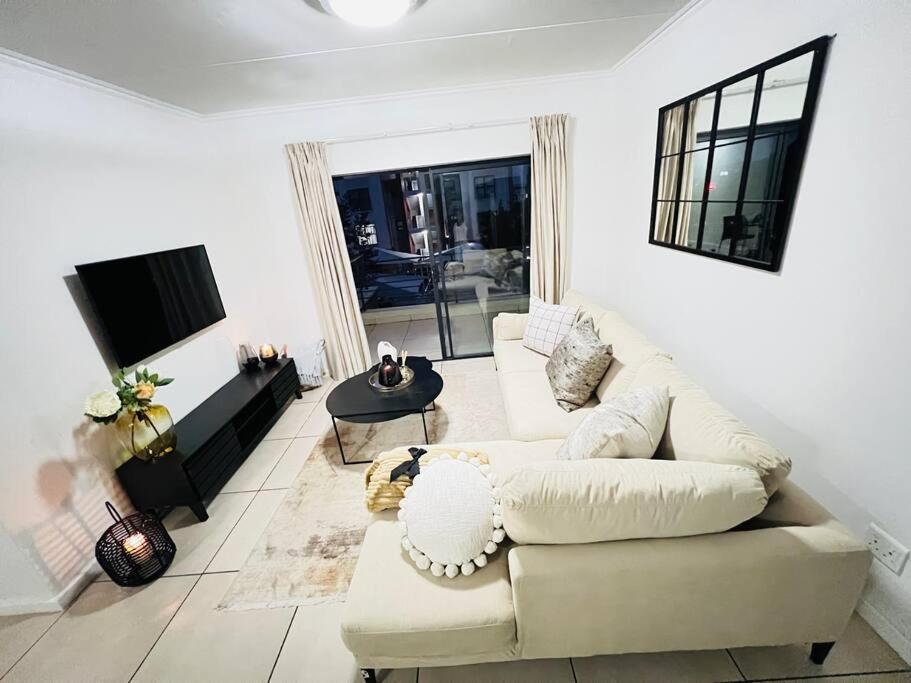 Perfect Haven-1min Dainfern Square