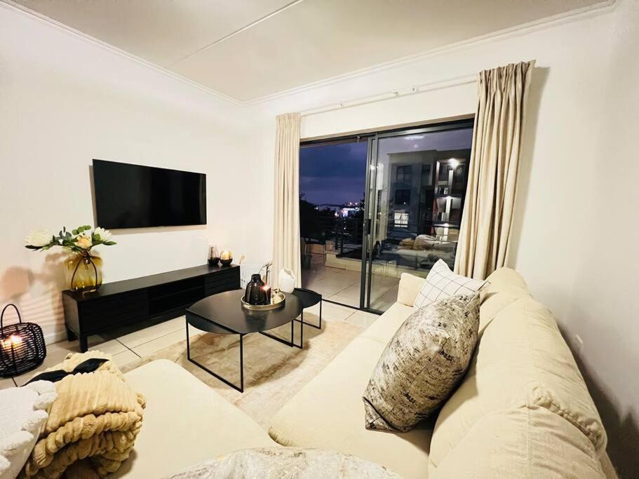 Perfect Haven-1min Dainfern Square