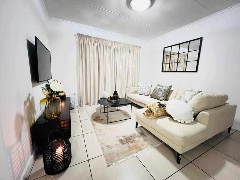 Apartamento Perfect Haven-1min Dainfern Square *
