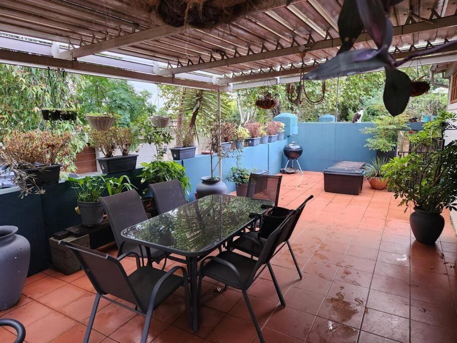 Melvilla House