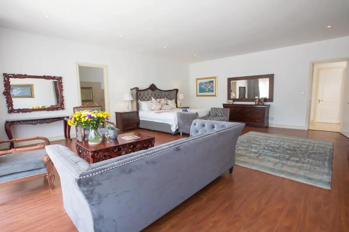 Riverclub Guesthouse, Oasis In Sandton