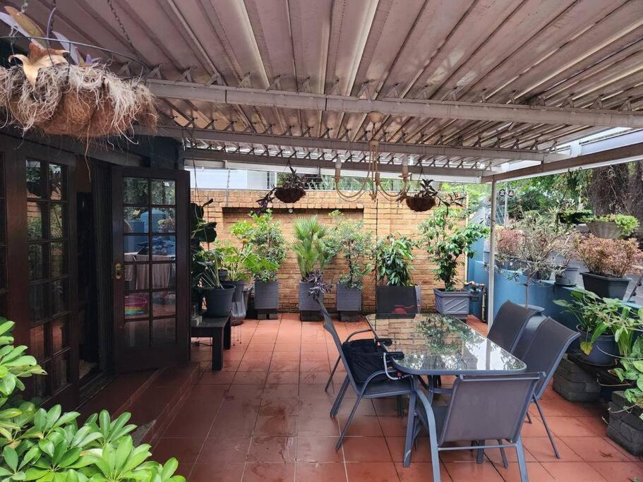 Holiday home Melvilla House