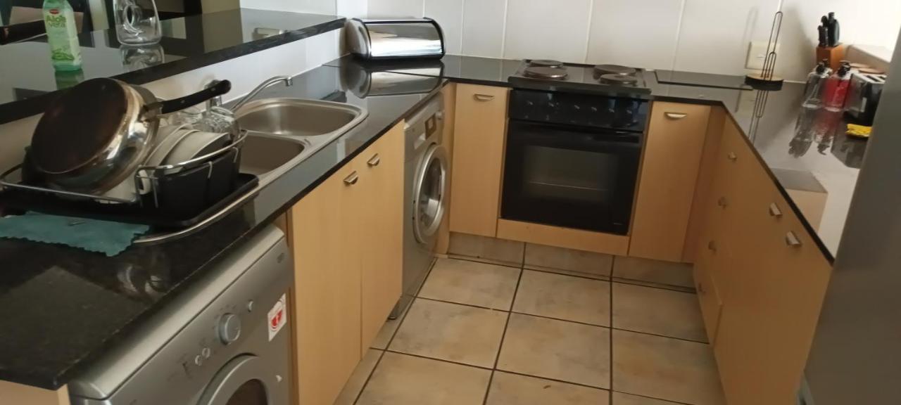 Apartment Mystay Sandton Johannesburg
