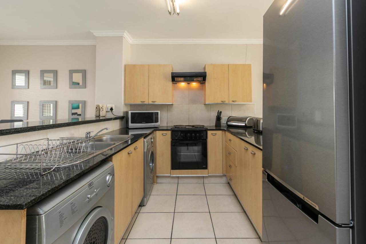 Rad - 60 Westpoint 89 Grayston Dr Morningside Apartamento Joanesburgo