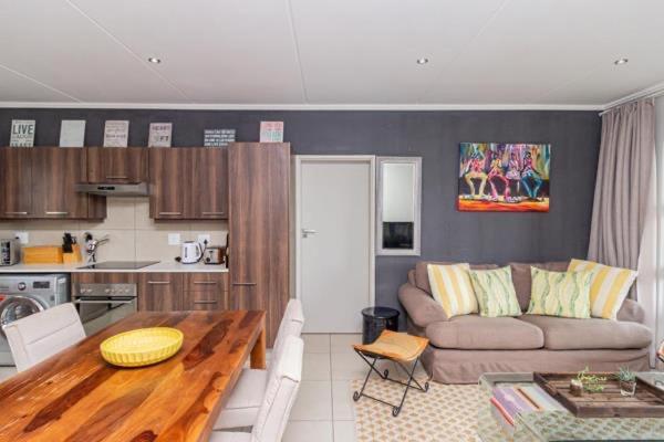 Apartment Epic Lux 8-12 *