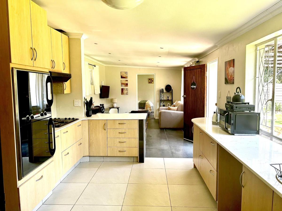 Apartment Beautiful In Bryanston
