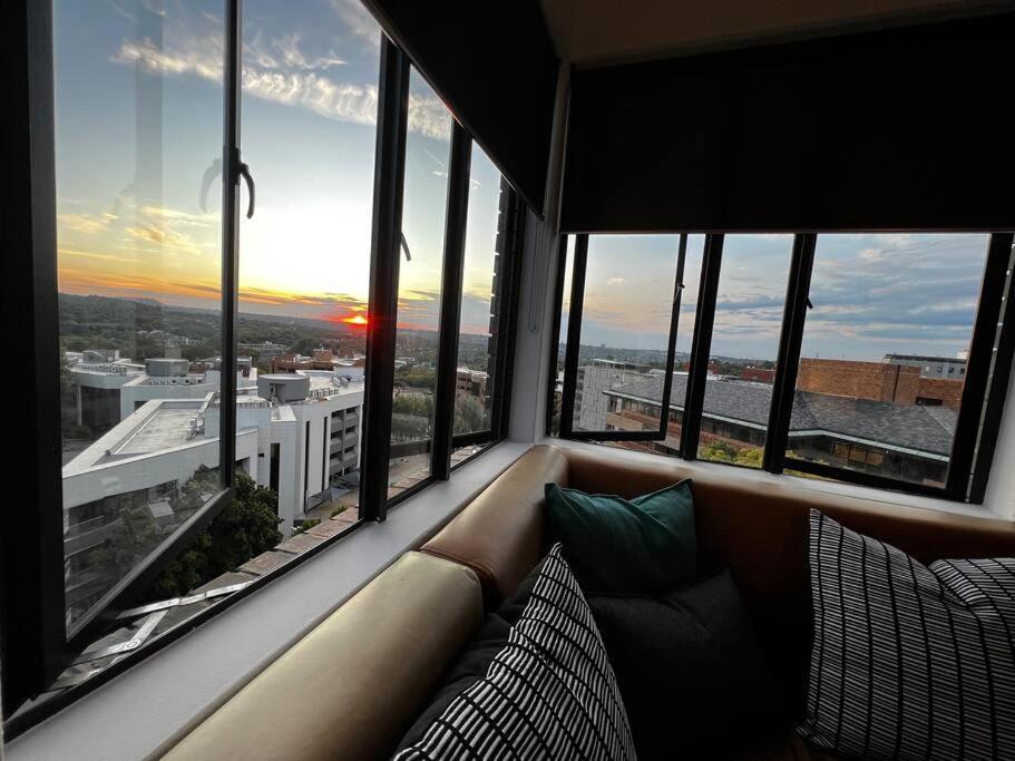 4023-stunning Views In Sandton