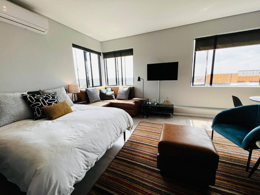 4023-stunning Views In Sandton * Johannesburg