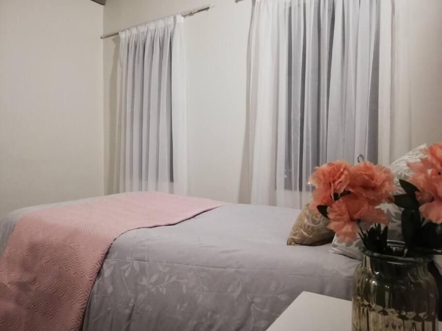 Lovely Spacious Studio In The Of Gold! Johannesburg