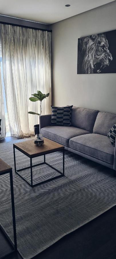 In Sandton Apartment Johannesburg