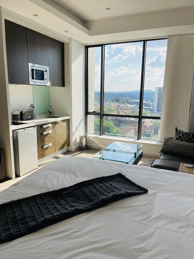 Sandton Skye Premium 515 Johannesburg