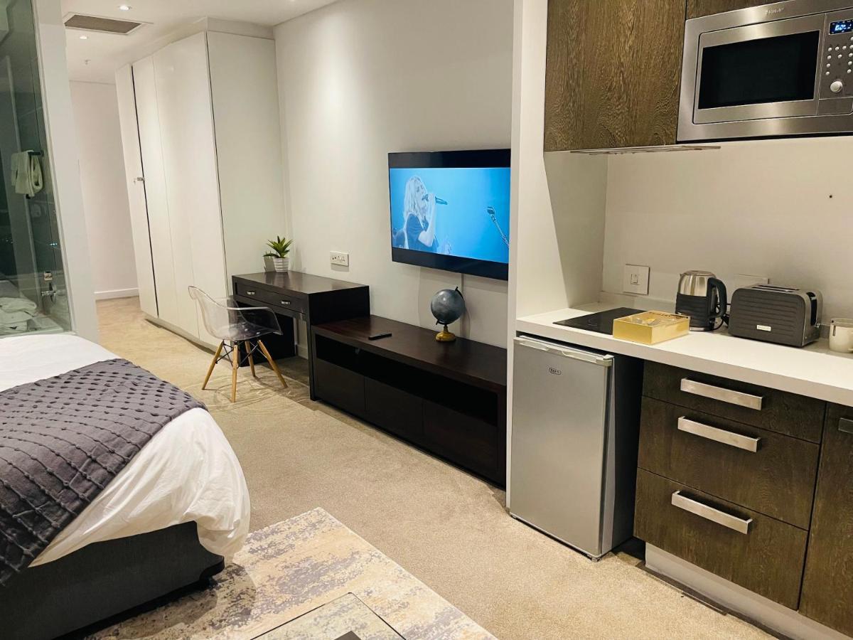 Sandton Skye Premium 515 Johannesburg