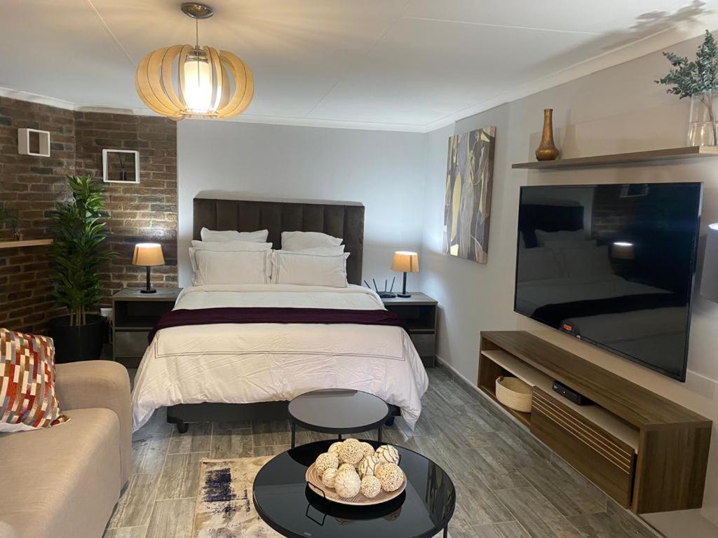 163 On Bez Apartment Johannesburg