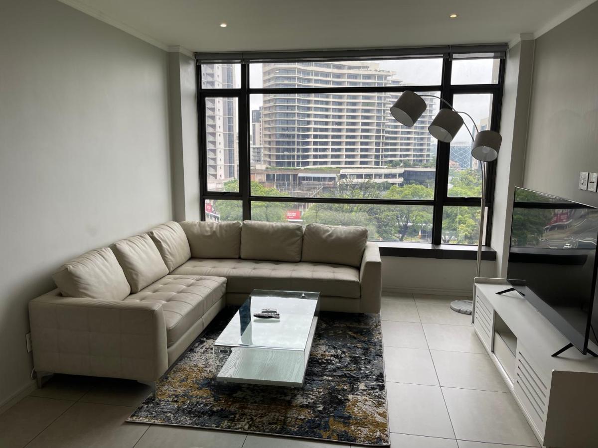 Apartment Sandton Smart Johannesburg