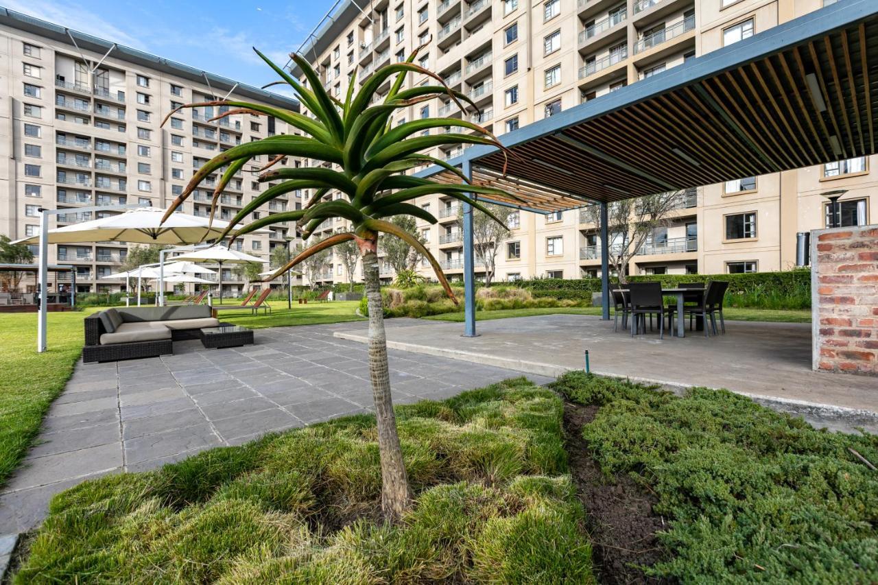 Rad - 60 Westpoint 89 Grayston Dr Morningside Apartamento Joanesburgo