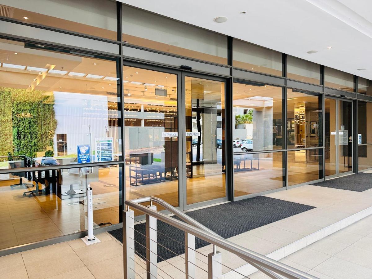 Sandton Skye Premium 515 Apartment *