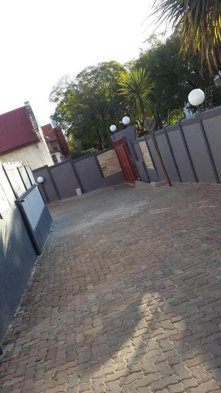 Guest house Monarchy