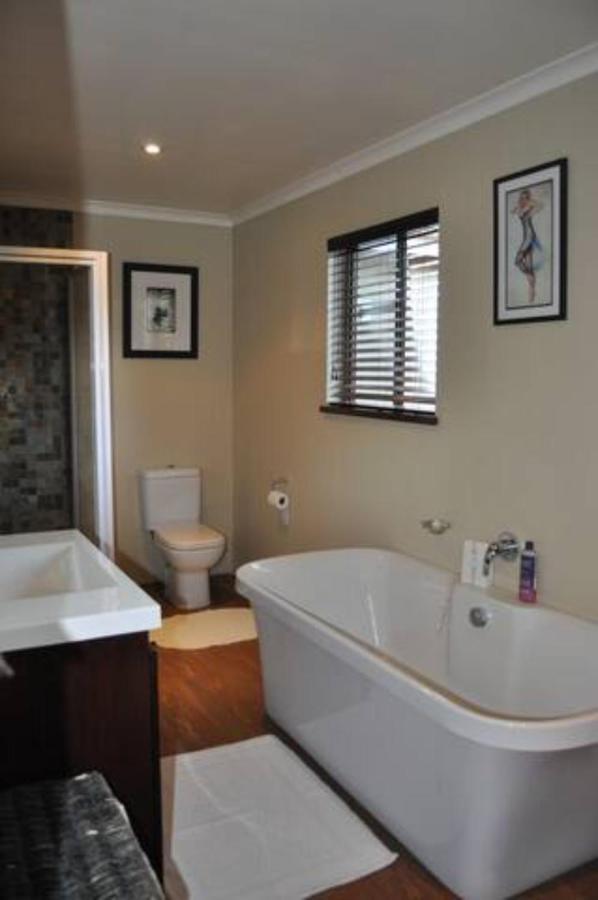 Oppikoppi In Melville Homestay