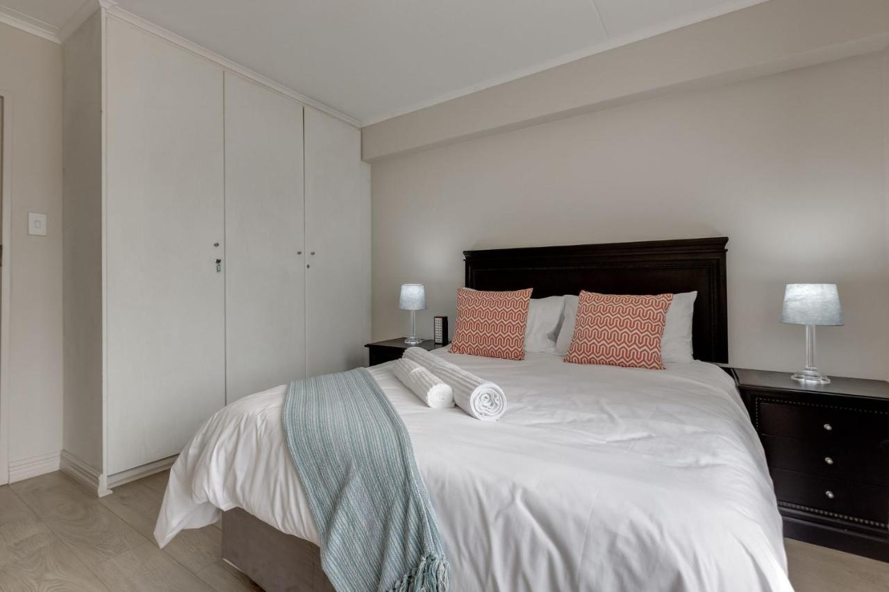 Rad - 26 Madison Palms East 112 North Road Sandown Apartment *
