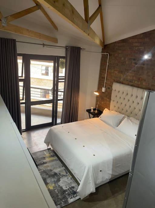 Dream Abodes At Cozy Craftmans Ship, Maboneng Apartment Johannesburg