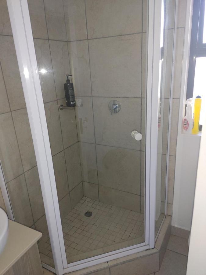The Cube - Rivonia Apartment *