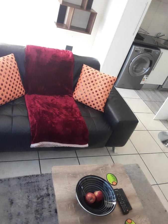 Apartamento Kyriah Self Catering *