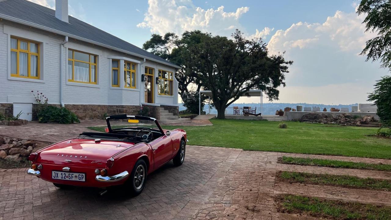 Fishbird Art Deco Guest house Johannesburg