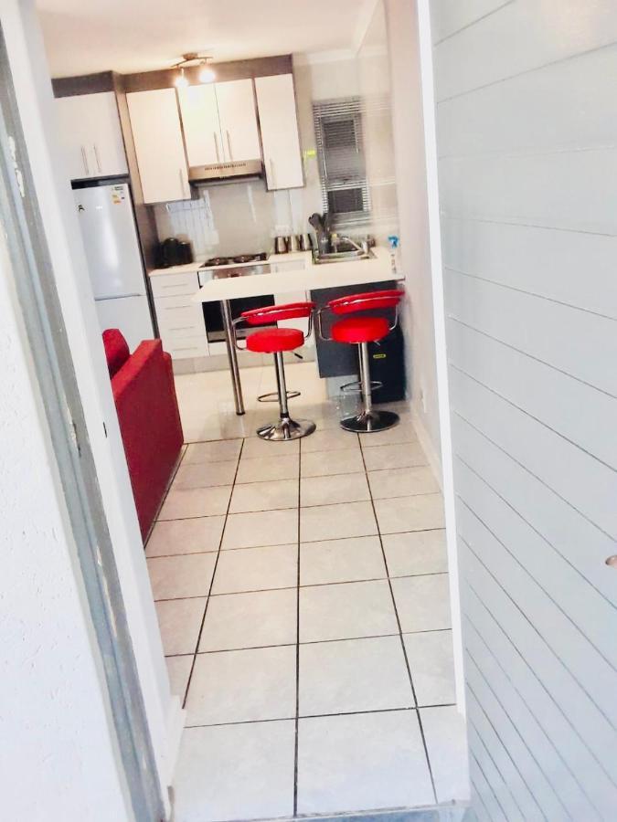Kyriah Self Catering Apartment Johannesburg