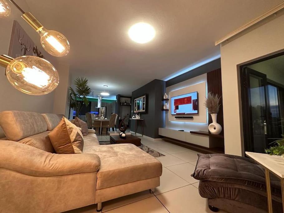 D&dluxury Rivonia With Inverter Apartment *