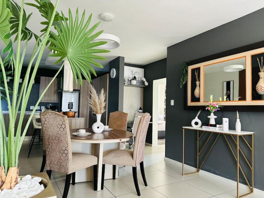 D&dluxury Rivonia With Inverter Apartment Johannesburg
