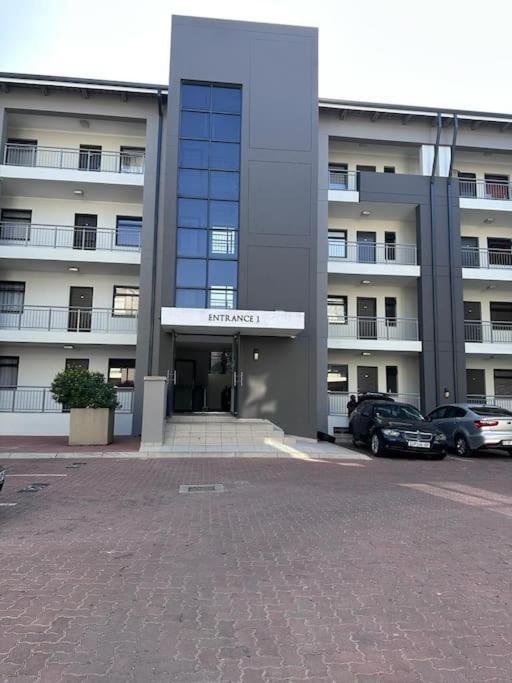 D&dluxury Rivonia With Inverter Apartment *