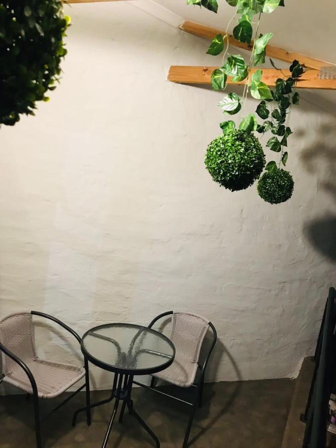 Apartment Dream Abodes At Cozy Craftmans Ship, Maboneng Johannesburg