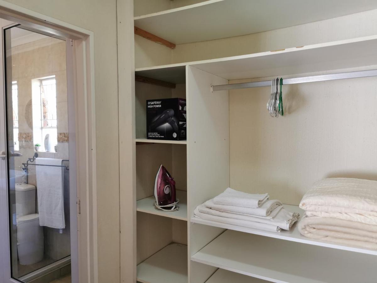 Homestay Exclusive Private In Joburg No Loadshedding
