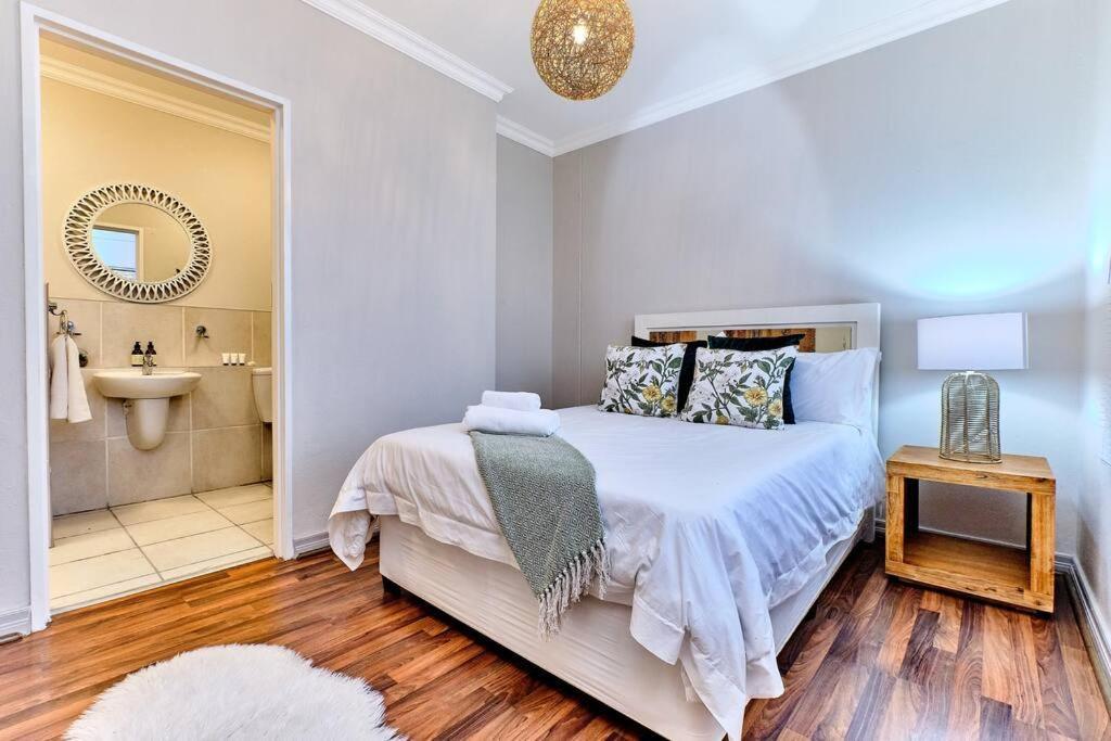 Apartment Westpoint Executive Suites, Sandton, *
