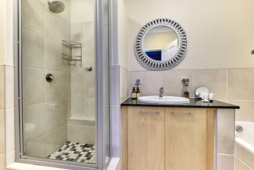 Westpoint Executive Suites, Sandton, Căn hộ *