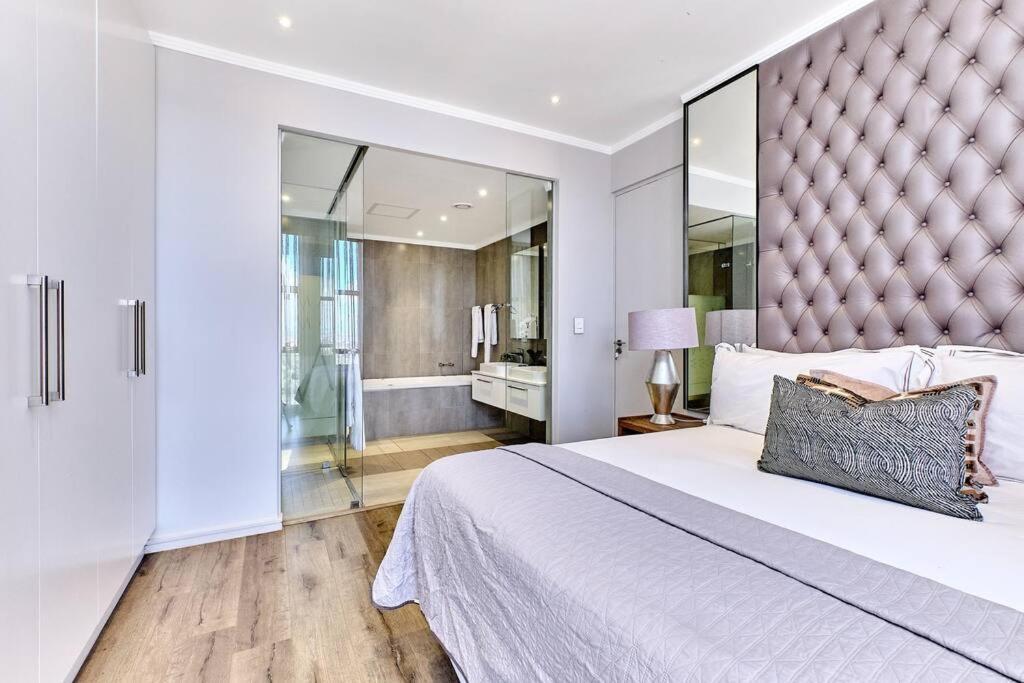 Luxury 2bed With Lifestyle Apartment Johannesburg