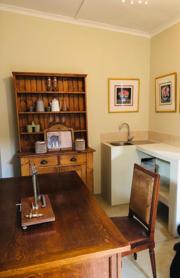 Houghton Estate Rosebank Homestay *