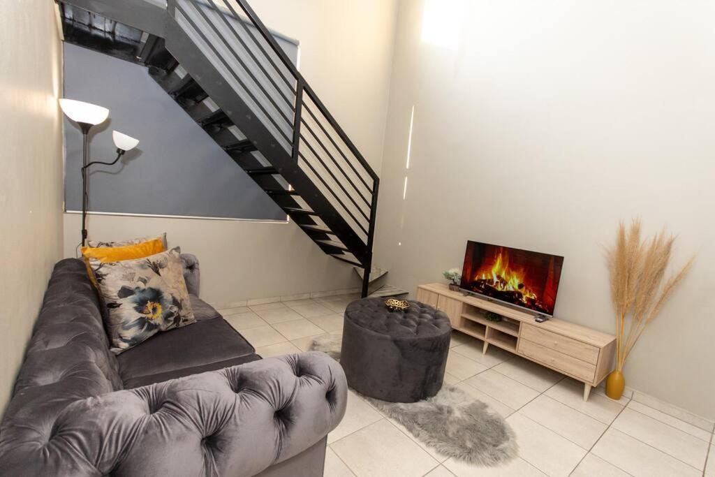 Apartamento Luxury, Location, & Convenience. *