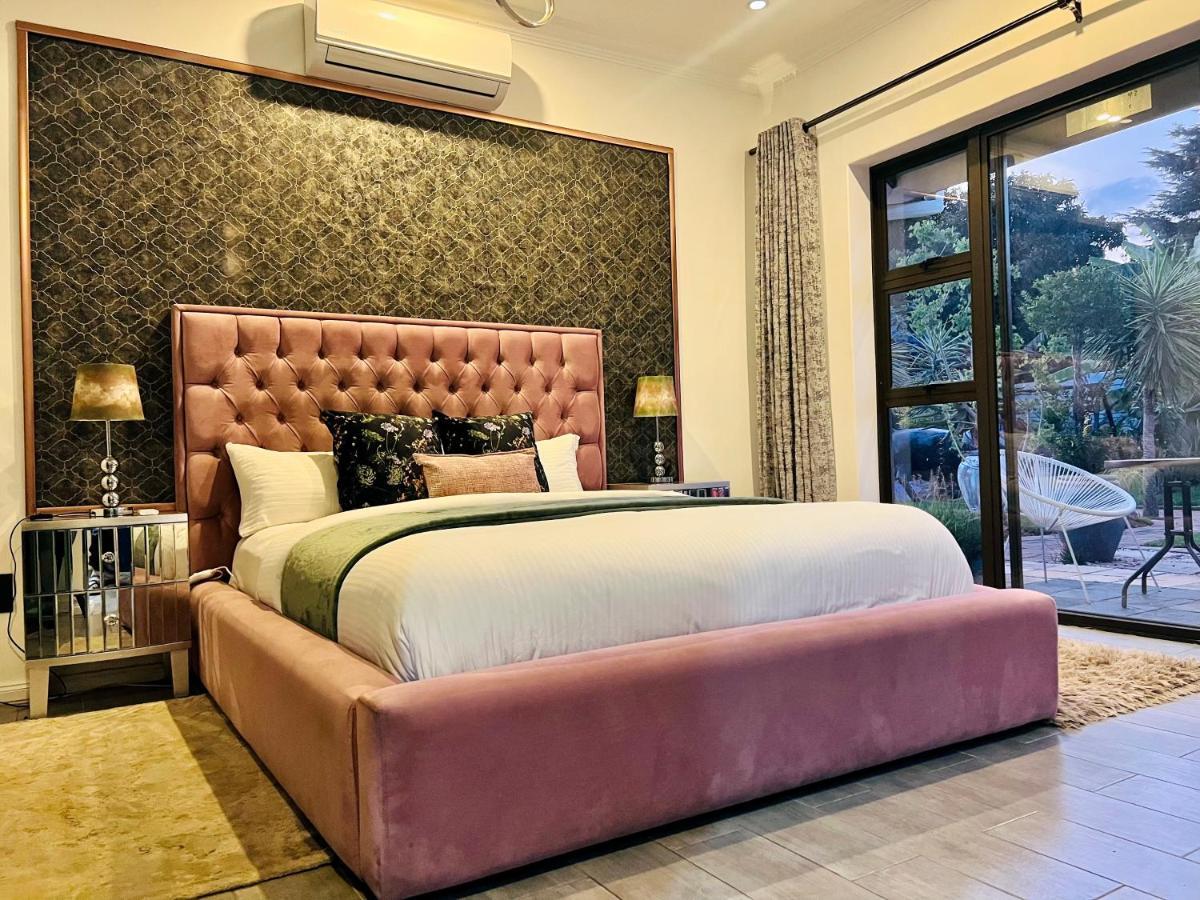 24 On Basil Boutique Luxury Aparthotel Johannesburg