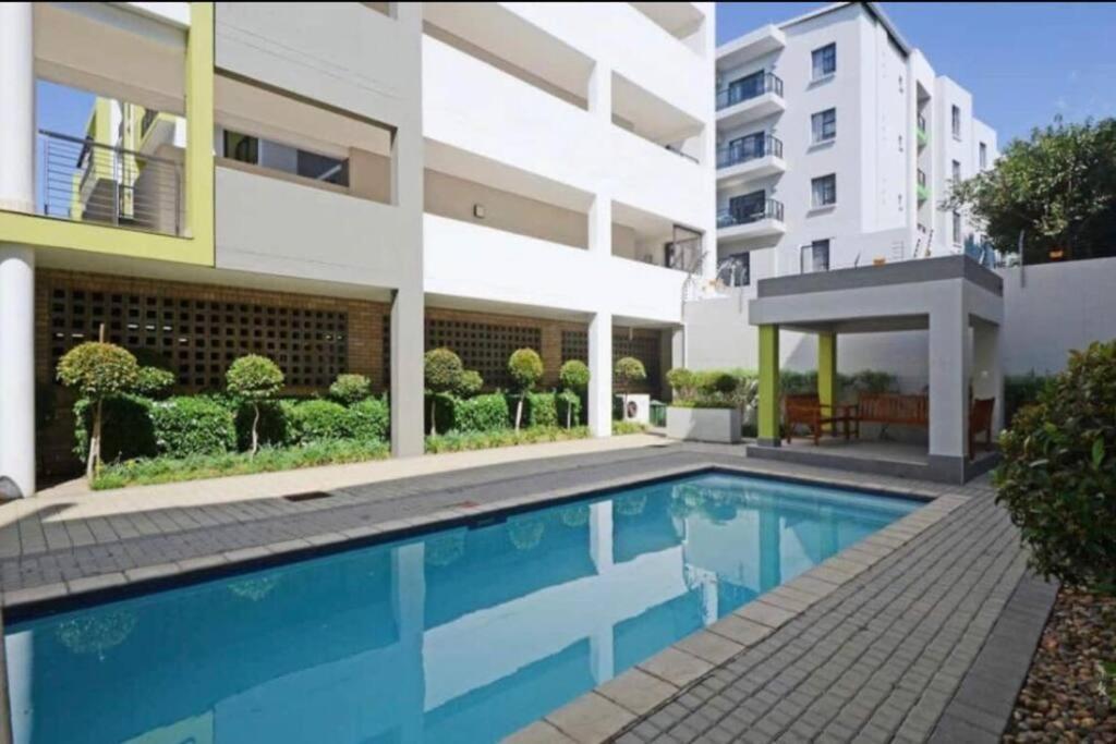 Lovely Exquisite 1 Bedroom Unit In Rivonia Sandton * Johannesburg