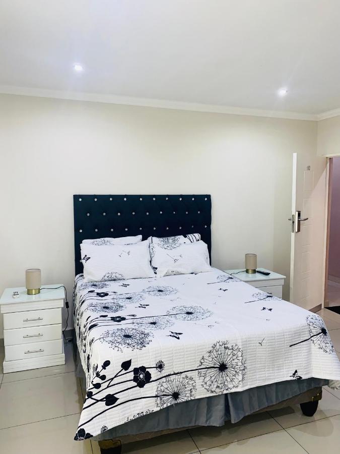 Munisa 3* Johannesburg