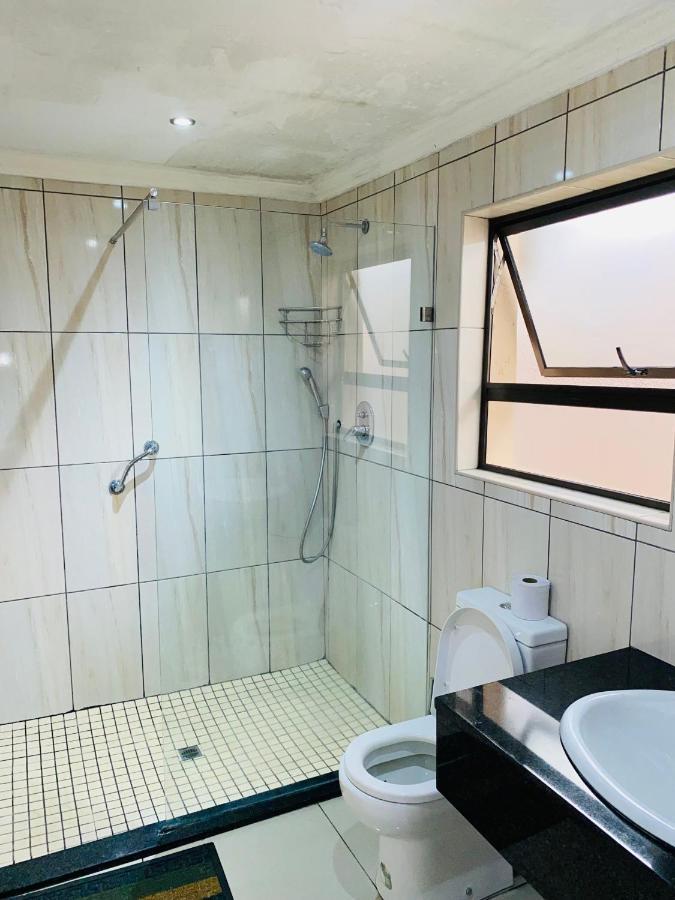 Munisa 3* Johannesburg