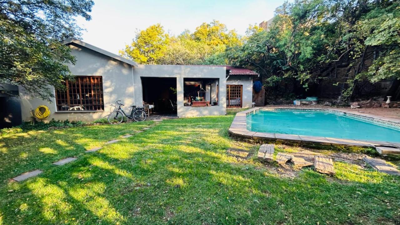 8 At Norman Crescent Johannesburg