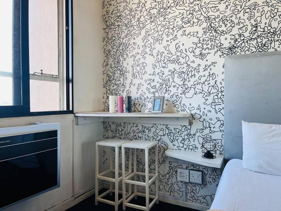 Maboneng Vision On Main Artistic Apartment