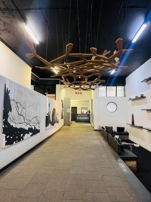 Maboneng Vision On Main Artistic Apartment