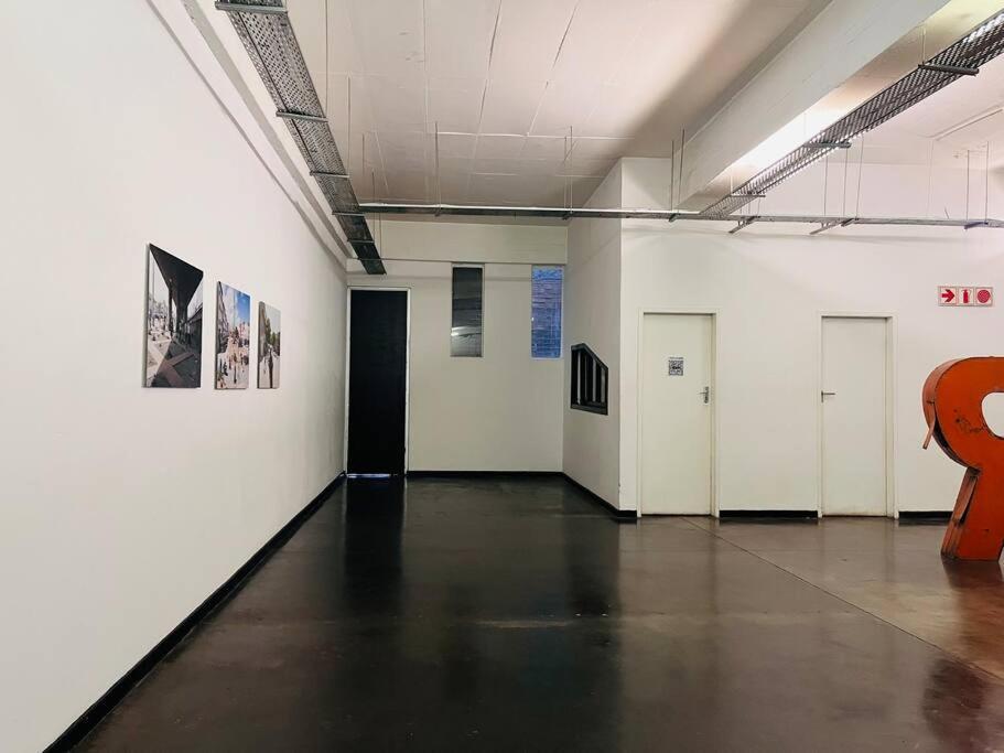 Maboneng Vision On Main Artistic Apartment *