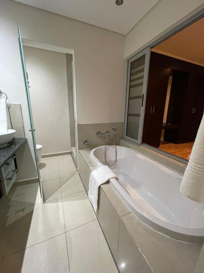Jade Johannesburg