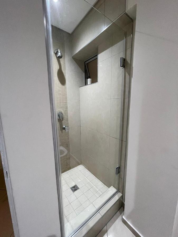 Jade Apartment