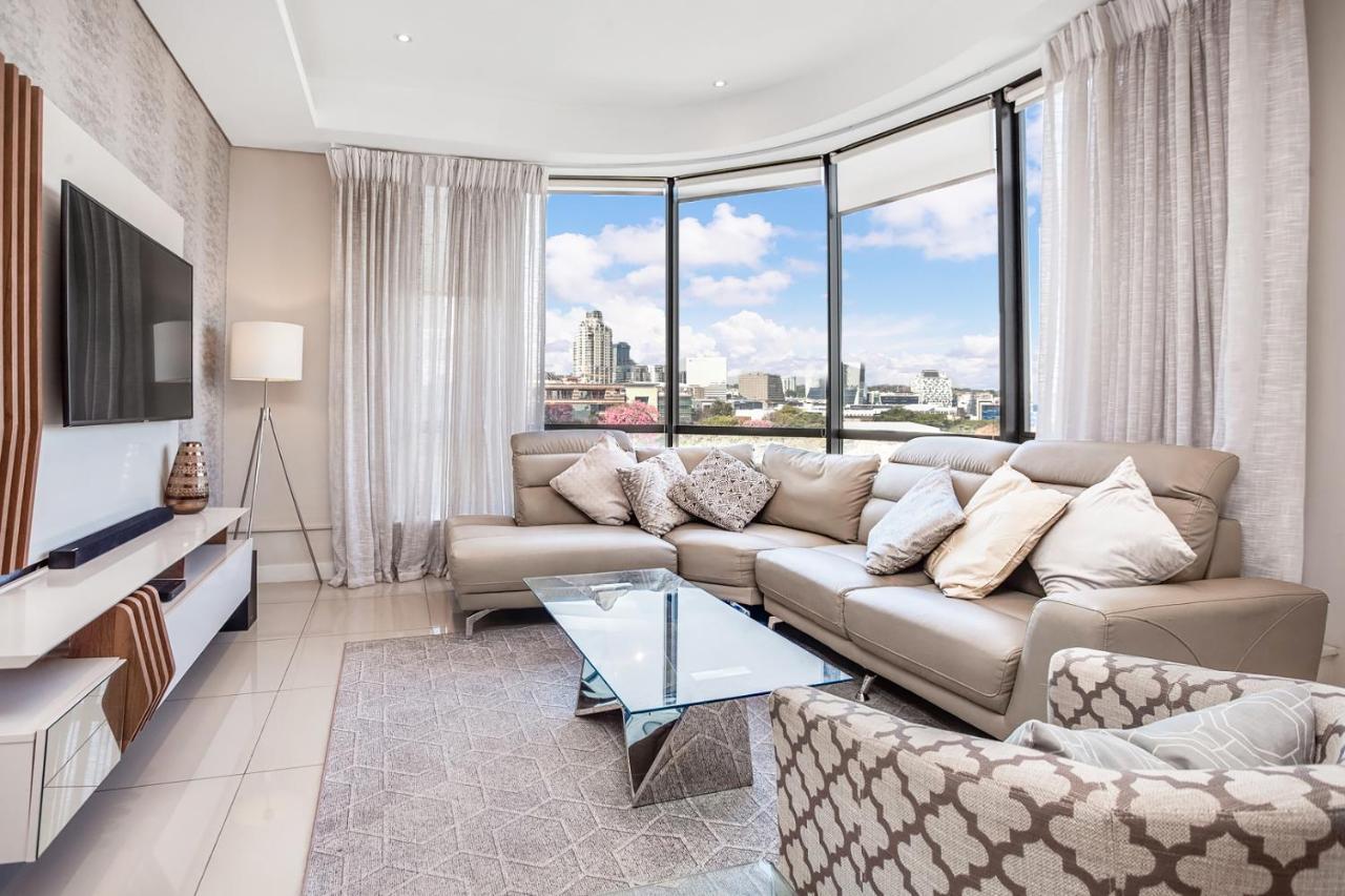 Sandton Skye Serviced Apartment *